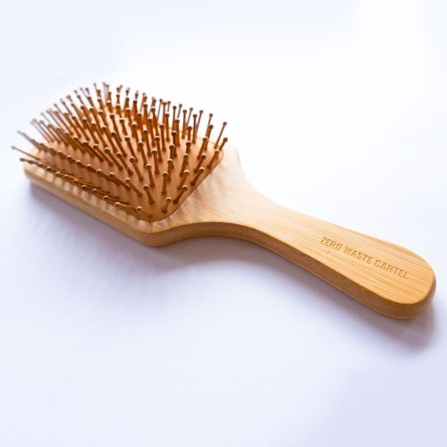 plastic freehairbrush4 1 ac212ce2 08ed 4f74 bea4 93904335314a